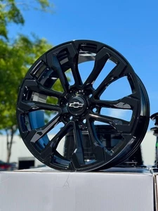 2025 Wheels Rims 22" Chevy Silverado 1500 Tahoe Suburban LT RST 22x9 OEM Specs - Picture 1 of 10