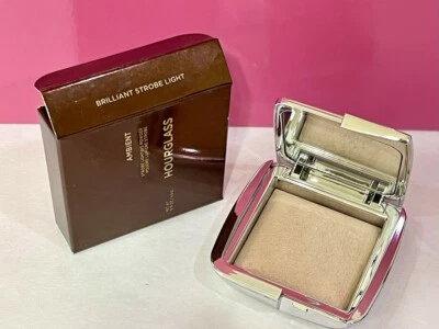 Hourglass Ambient Strobe Lighting Powder .16oz. Full Size Brilliant Strobe Light - Image 1 of 2