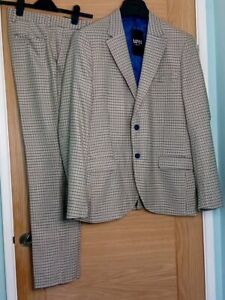 Boohoo Man 2-teiliger schmaler Anzug C40 W30R L32 cremefarben & blauer Dogtooth neu mit Etikett (348)