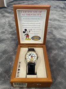 Mickey Mouse Fossil Disney Wrist Watch #1863/2000 42nd st Times Sq Disney Store - Picture 1 of 12