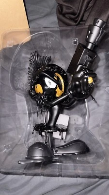 Matt Gondek x DesignerCon Aggression Figure Black/Gold Edition 100 - Image 1 of 4