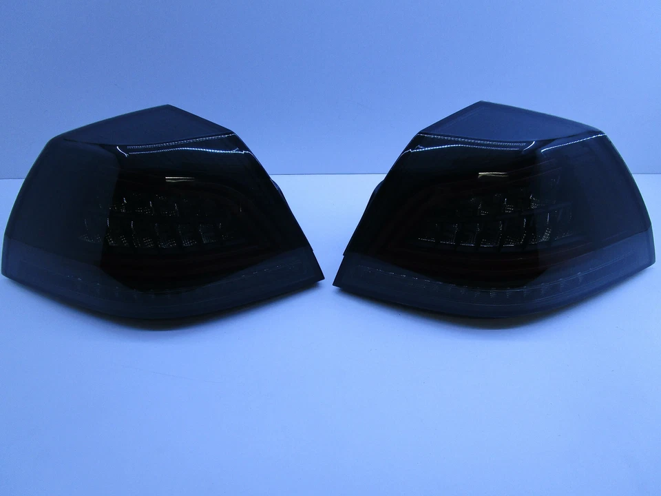 BLACK LED SMOKEY Sequential Indicator LED TAIL LIGHTS PAIR VE COMMODORE SEDAN - image 1 of 4