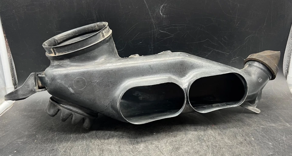 1987-1991 Chevrolet GMC Truck Suburban Blazer OEM HVAC Air Duct Tubing 15602319 - Image 1 of 4