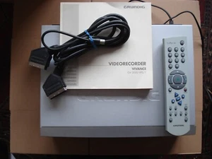 RARE/VIDEO RECORDER/GRUNDIG VIVANCE GV 3000/+ 25 VHS CASSETTES/+ MODE D'EMPLOI - Photo 1/12