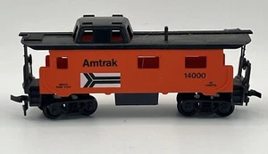 Vintage 1980s HO Scale Amtrak 14000 Caboose Car 4 3/4" Long - Picture 1 of 9