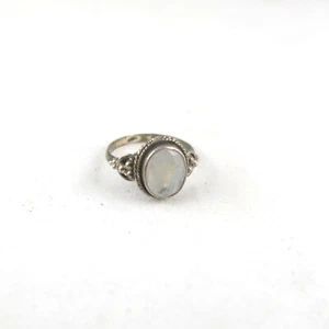 Anello in argento sterling con pietra di luna arcobaleno made in India misura 7,5 - Foto 1 di 10