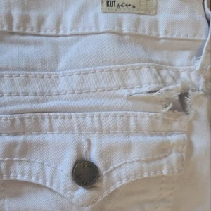 Kut From The Kloth Natalie Boot Cut Damenjeans weiß hoher Bund distressed 6 - Bild 1 von 10