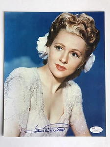 Joan Fontaine Signed 8x10 Photo JSA COA Autograph Rebecca Suspicion NYmph - Picture 1 of 3