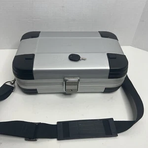 Bolso de Hombro Estuche Aluminio Le Roncato CIAK 101 12”X8”X4.5” CON LLAVES - Imagen 1 de 9