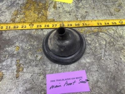 02-09 Trailblazer Main Wiring Boot Seal Through Firewall - Изображение 1 из 4