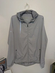 Men's Vuori Outdoor Trainer Shell Jacket In Platinum Size: L - Picture 1 of 11
