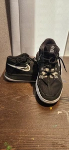 Nike Kyrie Flytrap 6 Black White Size 8 Men Basketball Shoes Sneakers women's 6 - Picture 1 of 17