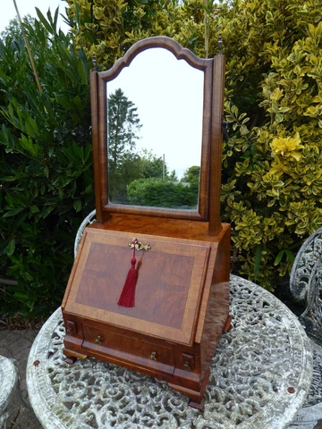 BUREAU DRESSING TABLE MIRROR  WALNUT  1820 FREE SHIPPING ENGLAND Cover