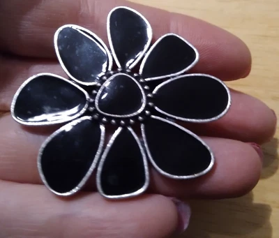 "Clip para bufanda Grace Adele esmalte flor 2"" clip de primavera vintage Halloween" Foto 1 de 4