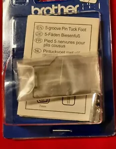 Brother SA194/XF5831-001 5 Nut Pin Tuck Fuß - Bild 1 von 4