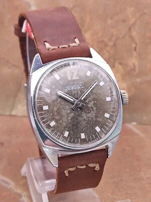 Raketa 2610 Antimagnetic Tropical Dial Vintage  Soviet Mechanical Watch USSR  - Image 1 of 4