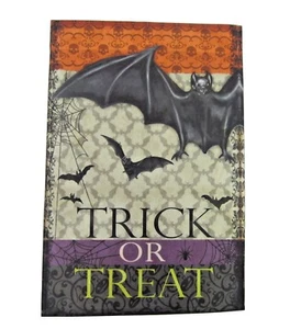 Bat & Trick or Treat Halloween Jardín Bandera 12"x18" Envío Gratis - Imagen 1 de 1