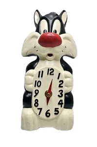 Looney Tunes Vintage 1995 Classic Sylvester & Tweety Swing Tail Clock Incomplete - Picture 1 of 19