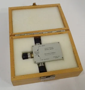 WILTRON 64A50 VSWR BRIDGE 3-8GHz FREQUENCY 36dB DIRECTIVITY MINIMUM + BOX TESTED - Bild 1 von 14