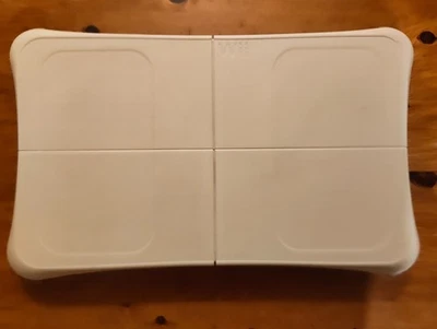 Nintendo Fit Plus Balance Board Controller für Wii - Weiss (45496901691) - Bild 1 von 3