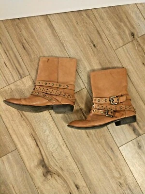 Nicole women's tan leather boots with rivets "Rock N Roll" size 7M - Image 1 of 4