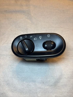 03-06 FORD EXPEDITION  EXPLORE DIMMER FOG HEAD LIGHT LAMP SWITCH OEM - Image 1 of 4
