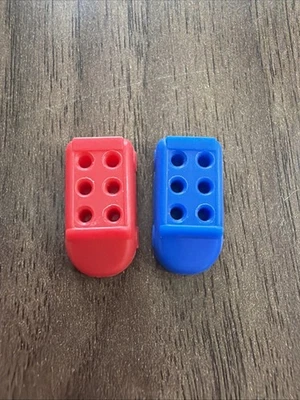 The Game Of Life Rivals Edition Replacement Cars Red And Blue Player Movers - Image 1 of 2