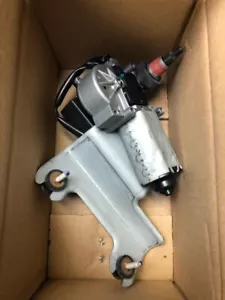 2003-2007 HUMMER H2 REAR WIPER MOTOR 15112266 - Picture 1 of 5