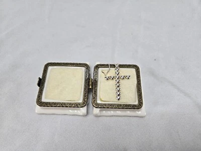 Vintage 925 Sterling Silver Love Heart  Cross Sterling Necklace and Pendant 6 g - Image 1 of 4