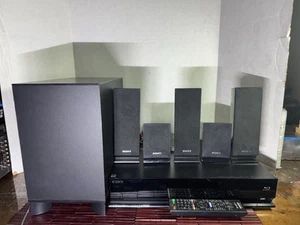 Sistema de cine en casa Sony BlHBD-E770W Blu-Ray 5 altavoces + sub - probado y funciona - Imagen 1 de 11