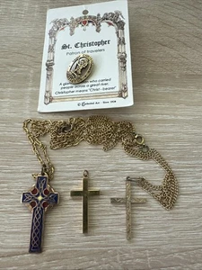 Ciondolo croce vintage collane tono oro crocifisso cristiano religioso 4 pezzi - Foto 1 di 5