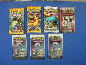 7 paquetes surtidos de Pokémon antiguos Topps 2 XV Flashfires, Platinum Arceus, 4 B & W Sa - Imagen 1 de 6