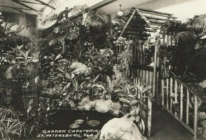 RPPC Postal JARDÍN CAFETERÍA, San Petersburgo, Florida Pequeño Puente y Plantas - Imagen 1 de 3