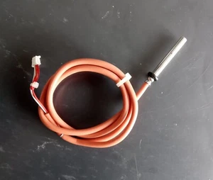 Temperaturfühler PT500 Tauchhülse 5,2 mm 150 cm Heizung Solar Wärme Sensor - Bild 1 von 2