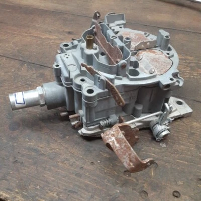 Carburador Rochester Quadrajet 4 barriles 800 CFM 7042240 Buick 1972 GS Skylark 455 Foto 1 de 4