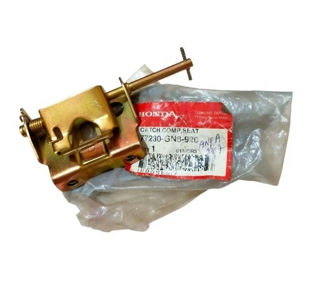 Asiento de bloqueo de sillín genuino Honda DREAM100 DREAM 100 C100M C100KS Foto 1 de 1