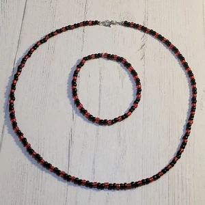 Summer Beach  Handmade Boho Choker Beaded Necklace & Bracelet Set Black & Red - Picture 1 of 8