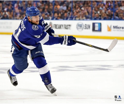 Steven Stamkos Tampa Bay Lightning Unsigned Blue Jersey Shooting Photo Cover