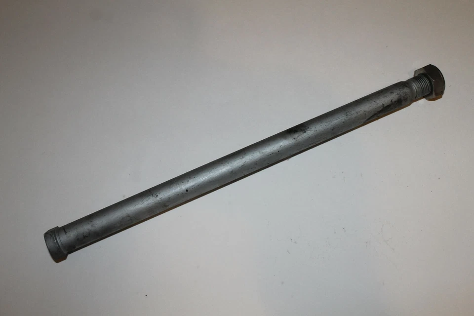 Brazo oscilante trasero Honda CBR600 CBR 600 2007-2012 perno de pivote 52101-MFJ-D00 Foto 1 de 1