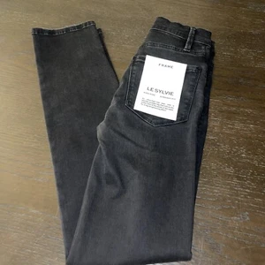 Jeans neri nuovi con etichette Frame Le Sylvie vita alta taglio dritto taglia 23 vestibilità sottile - Foto 1 di 4
