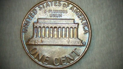 1982 Lincoln Memorial Die Crack - Image 1 of 4