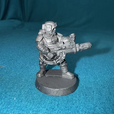 40K Astra Militarum Cadian Melta Gunner Metal C - Image 1 of 2