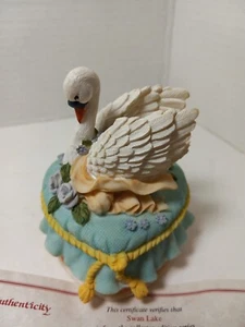 Heritage House Melodies Country Fair Swan Trinket Music Box "Swan Lake" - Picture 1 of 8