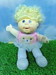 CABBAGE PATCH KID DOLL BABYLAND HOSPITAL DRESSED BABY - Picture 1 of 4