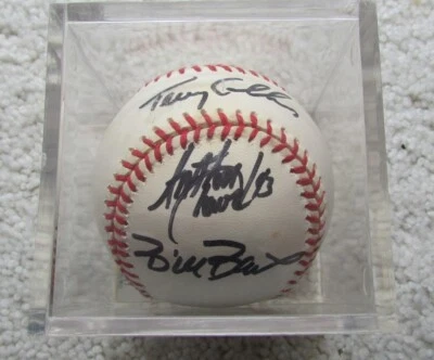 TERRY COLLINS MANAGER LA ANGELS SIGNED BASEBALL 1998 + 2 OTHER SIGNATURES 1998 - Image 1 of 3
