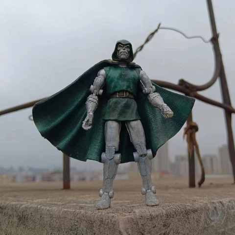 Dr. Doctor DOOM  3.75" Action Figure Cover
