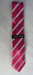 NEW~DONALD J TRUMP NECKTIE SIGNATURE COLLECTION GOLD BAR PINK STRIPED 100% SILK - Picture 1 of 8