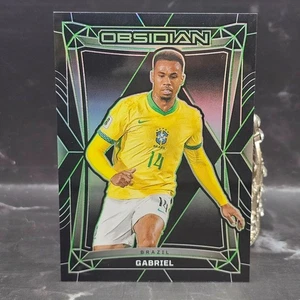 2024-25 Panini Obsidian Soccer Gabriel Electric Etch Green 1/5 Brazil SSP #52 - Picture 1 of 2