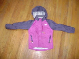 REI GIRLS HOODED WINDBREAKER COAT RAIN JACKET size XXS ( 4 - 5 ) PINK PURPLE - Picture 1 of 6