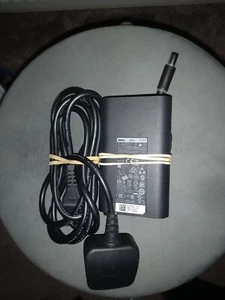 Original DELL 65W Power Supply Laptop Charger + Power Cable - Afbeelding 1 van 1